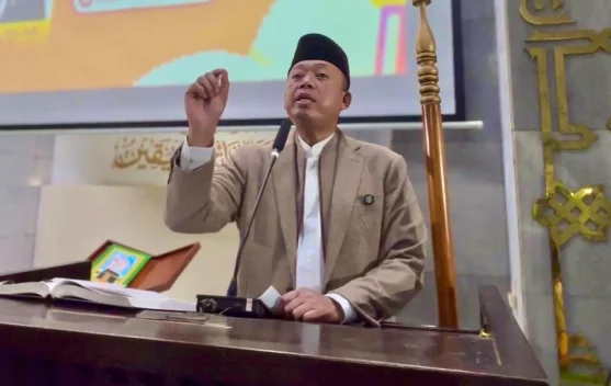 Kajian Tarawih di Masjid UI, Nusron Bicara Sanad Keilmuan dan Etika Kepemimpinan