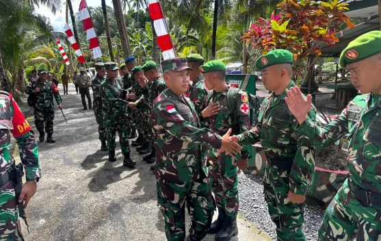 Pangdam Merdeka Sambangi Prajurit Jajaran Kodam di Miangas