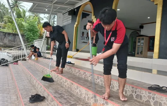 Alfamidi Perkuat Kepedulian Lewat Gerakan Masjid Bersih di Sulut dan Gorontalo