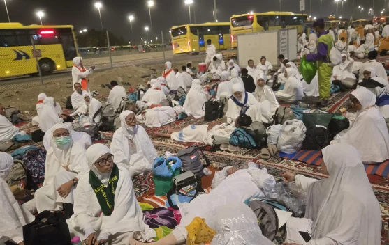 Jemaah Haji Sulut Kloter 5 Tuntaskan Mabit di Muzdalifah, Kini Jalani Ibadah di Mina