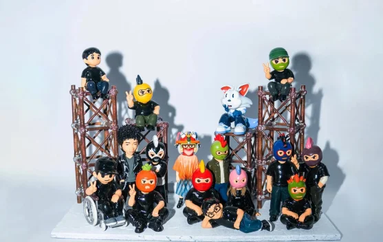 Minifigure Dongker untuk Solidaritas