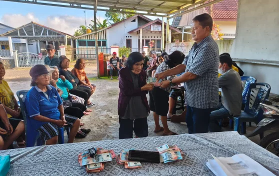 50 KPM Desa Tolok Satu Terima BLT Dana Desa Tahap I Sebesar Rp750 Ribu