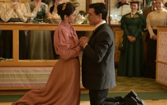 Trailer Film Biopik Hershey: Perjuangan Finn Wittrock demi Cokelat Murah