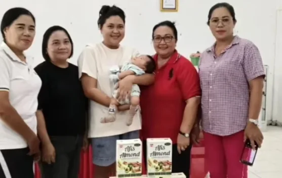 Pemdes Wangurer Salurkan PMT, Camat Liksel Beri Apresiasi