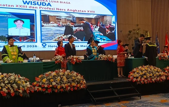Unsrit Tomohon Wisuda 132 Lulusan, YDBIT Dorong Alumni Siap Berkarya dan Mengabd