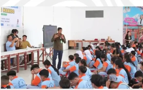 Kejati Sulut Edukasi Siswa Bijak Bermedsos Saat MPLS