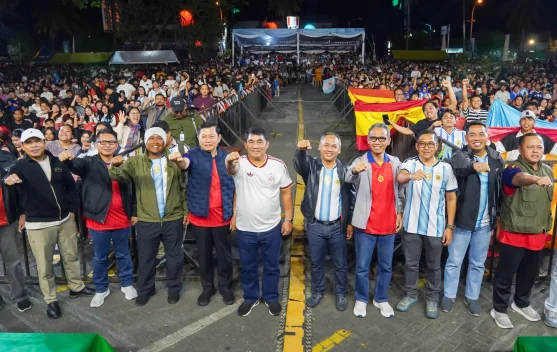 Pangdam XIII/Merdeka dan Forkopimda Sulut Nobar Final Piala Dunia di Megamas