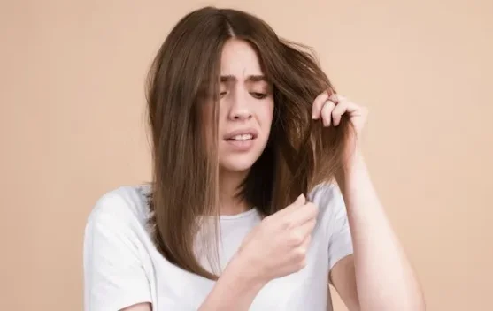 Kenali Enam Penyakit Kulit Kepala Penyebab Rambut Rontok