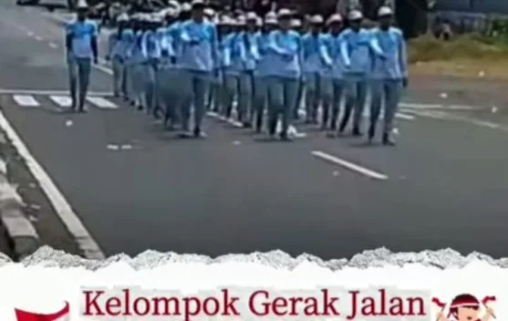 Siswa SMAN 1 Bitung Tampilkan 22 Kelompok Gerak Jalan Sambut HUT Proklamasi RI