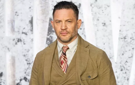 Aktor Tom Hardy Rilis Album Rap Debut Pakai Nama Frankie Pulitzer