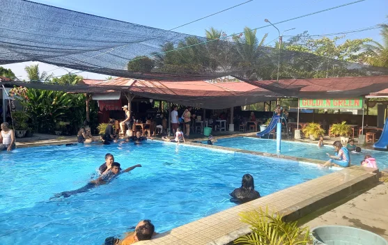 Golden Green Tondano, Pilihan Liburan Keluarga dengan Sensasi Air Panas