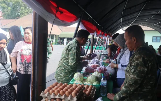 HUT TNI ke-81, Kodim Minahasa Ikut Bazar Murah