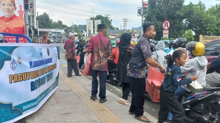 Paguyuban Paitua Tulungagung Perkuat Solidaritas Melalui Berbagi Takjil