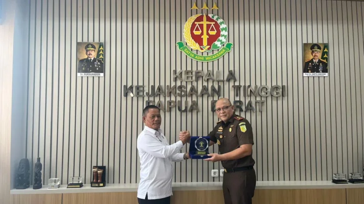 Kanwil Kemenkum Papua Barat dan Kejati Perkuat Sinergi Layanan Hukum