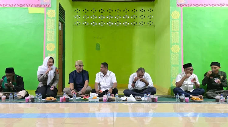 Bupati Anisto Hadiri Safari Ramadhan di Distrik Babo
