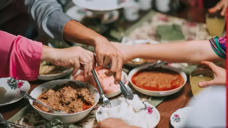 Tujuh Tradisi yang Sering Dilakukan di Hari Raya Lebaran
