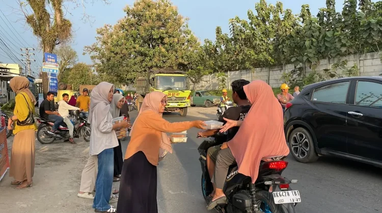 Cara Nyata Berbagi di Bulan Ramadhan
