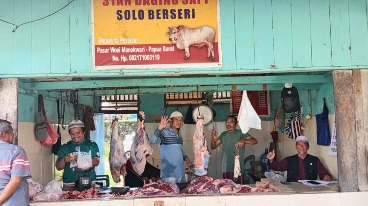 Permintaan Meningkat, Harga Daging Sapi di Wosi Naik
