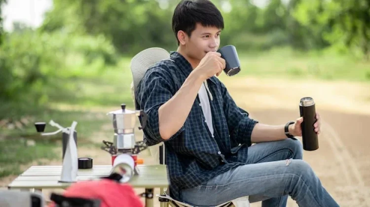 Adab Minum dalam Islam dan Kesehatan