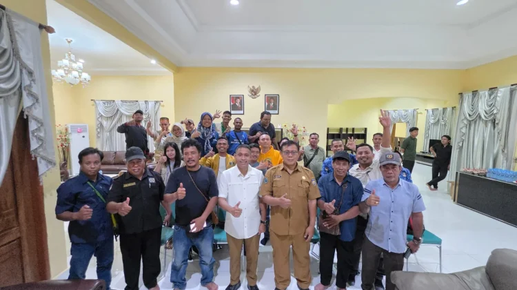 Bupati Teluk Bintuni Gelar Bukber Bersama Wartawan