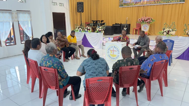 Anggota MRP Papua Barat Serap Aspirasi Gereja di Prafi