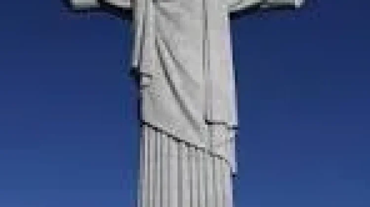 Patung Yesus Raksasa Brasil Ini Bikin Dunia Takjub