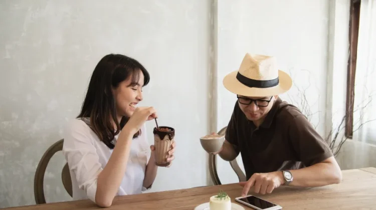 Coffee Shop Trend Nongkrong Anak Muda Masa Kini