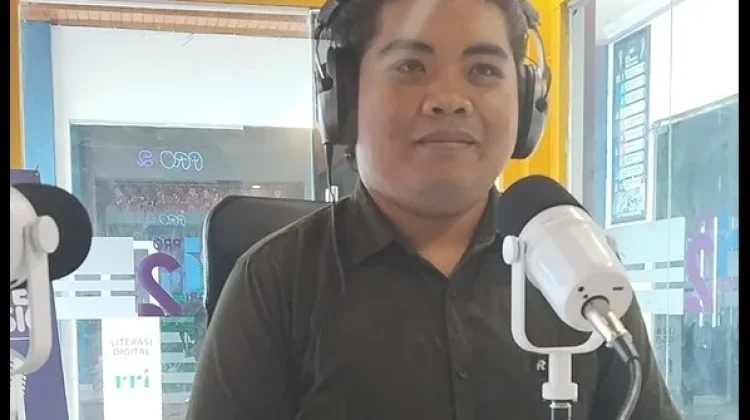 Mengikut Kristus Memikul Salib