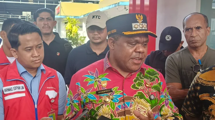Bupati Manokwari Ingatkan Warga Tidak Timbun BBM dan Gunakan Jalur Resmi