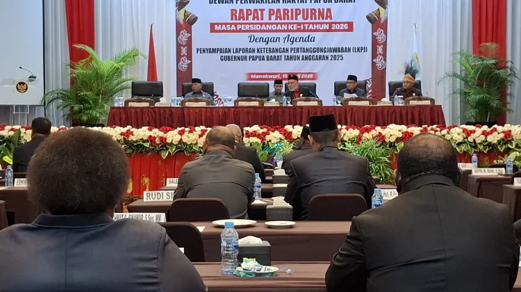 Gubernur Papua Barat Sampaikan LKPJ 2025 dalam Rapat Paripurna DPR Papua Barat
