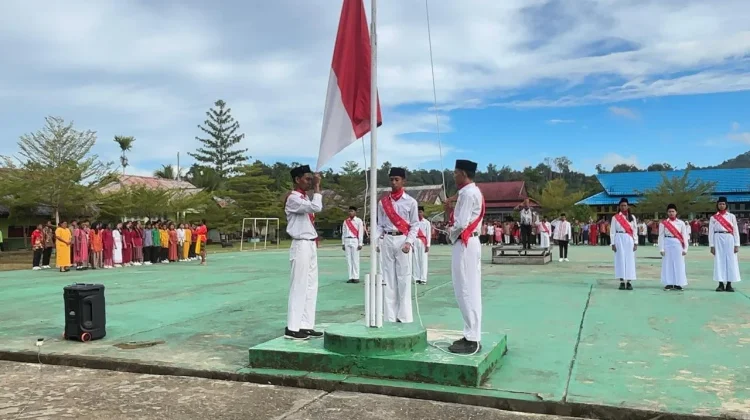Semangat Kartini Hidup di SMN 1 Manimeri
