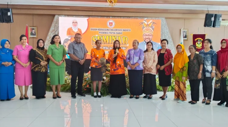 BKOW Papua Barat Edukasi Perempuan Bangun Keluarga Harmonis
