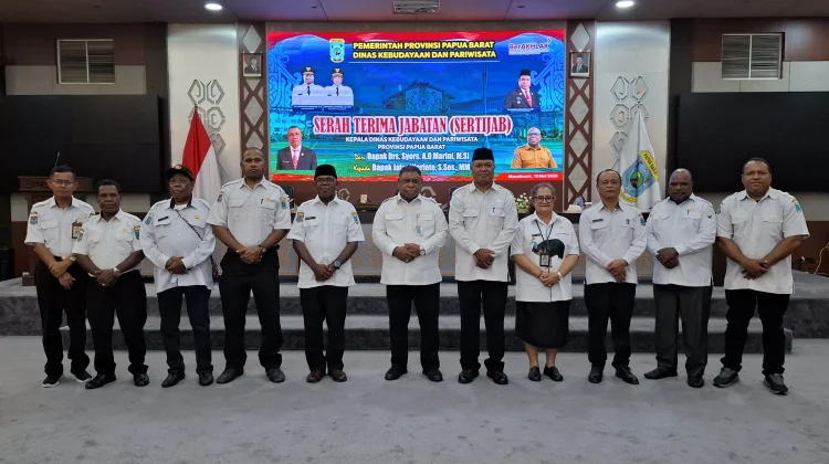 Serah Terima Jabatan Disbudpar Papua Barat, Sekda Minta Tingkatkan Pelayanan