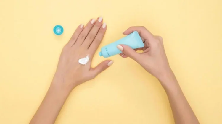 Tips membuat makeup terlihat lebih natural dan flawless