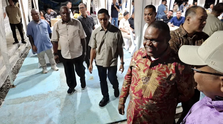 Silaturahmi Bersama Kodam XVIII/Kasuari, Bupati Hermus Tegaskan Papua dalam NKRI