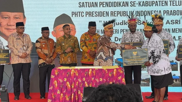 Resmikan Program Revitalisasi, Mendikdasmen Dorong Sekolah ASRI di Bintuni
