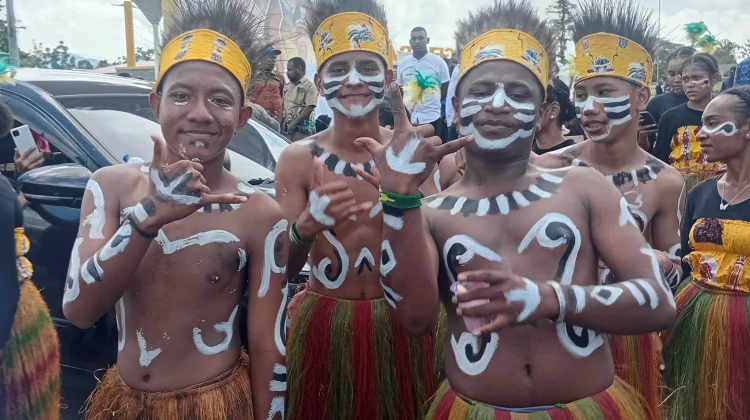 Tarian Adat cermin karakter suatu suku bangsa