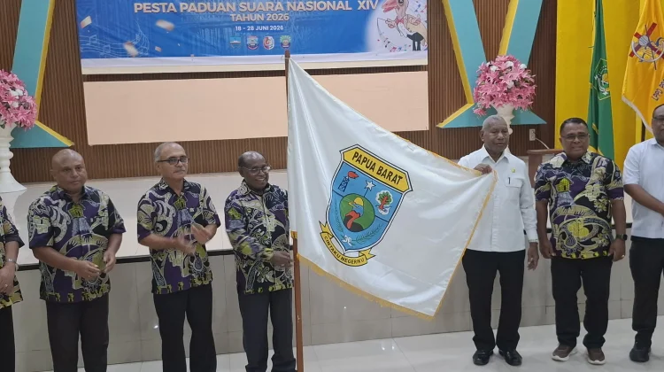 Gubernur Pabar Lepas Kontingen Pesparawi Nasional XIV, Tekankan Spiritualisme
