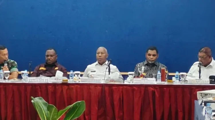 Gubernur Papua Barat Ajak Masyarakat Jaga Kamtibmas jelang Pesparawi Nasional