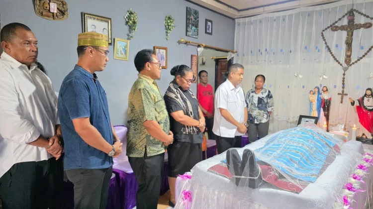 Pengabdian Panjang Elias Lamere Berakhir di Usia Senja