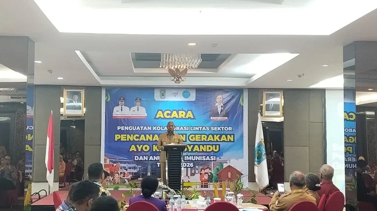 Gubernur Papua Barat Perkuat Sosialisasi Posyandu lewat Pengumuman Keliling