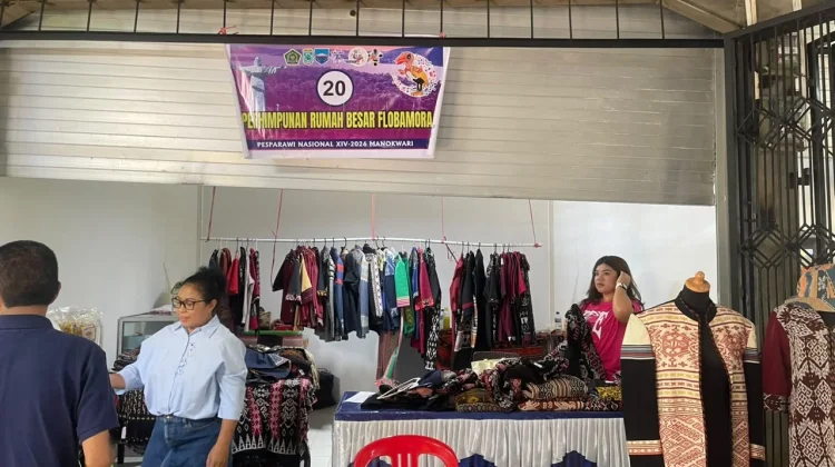 Tenun Flobamora NTT Tampilkan Ragam Motif Daerah