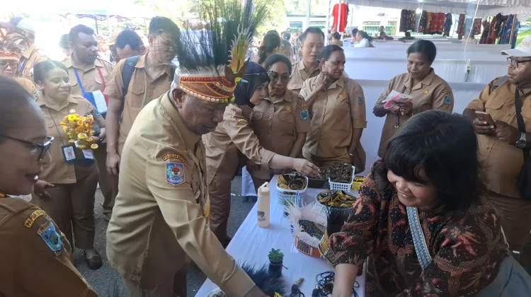 Gubernur Papua Barat Ajak Asn untuk Melariskan UMKM