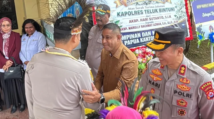 Marully Azwar Resmi Gantikan Hari Sutanto Sebagai Kapolres Bintuni