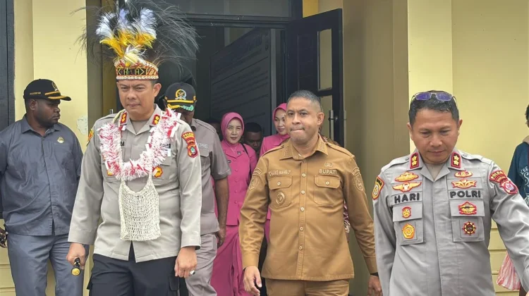 Marully Azwar Resmi Gantikan Hari Sutanto Sebagai Kapolres Bintuni