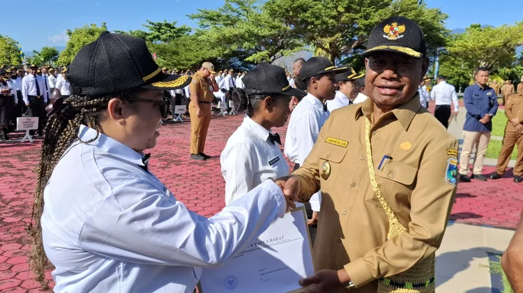 Gubernur Papua Barat Minta  CPNS dan PPPK Segera Lapor Diri dan Mulai Bekerja