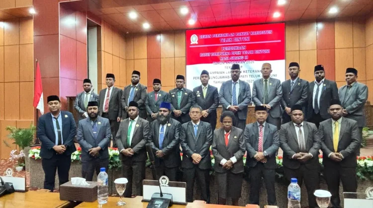 DPRK Teluk Bintuni Terima LKPJ Bupati 2025, Fokus Evaluasi Kinerja APBD