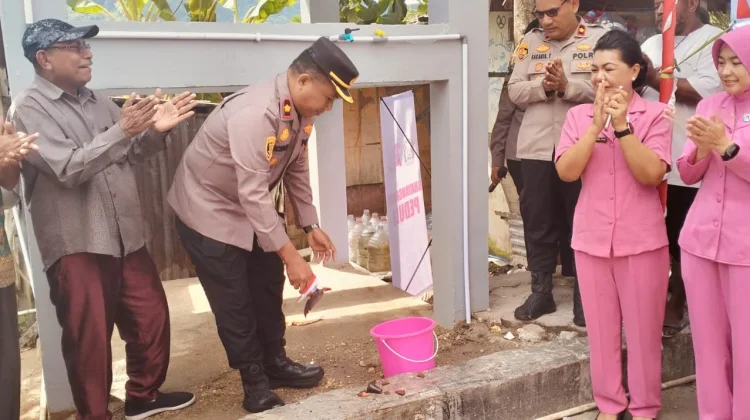 Polresta Manokwari Bangun Sumur Bor untuk Warga Fanindi