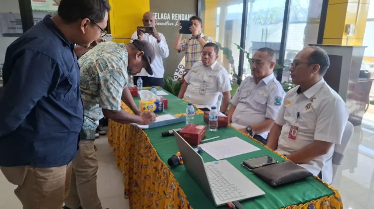 DLHP Papua Barat Libatkan Masyarakat dalam Konsultasi Publik AMDAL