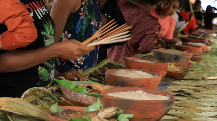 12 Makanan Khas Papua yang Lezat dan Menggugah Selera.